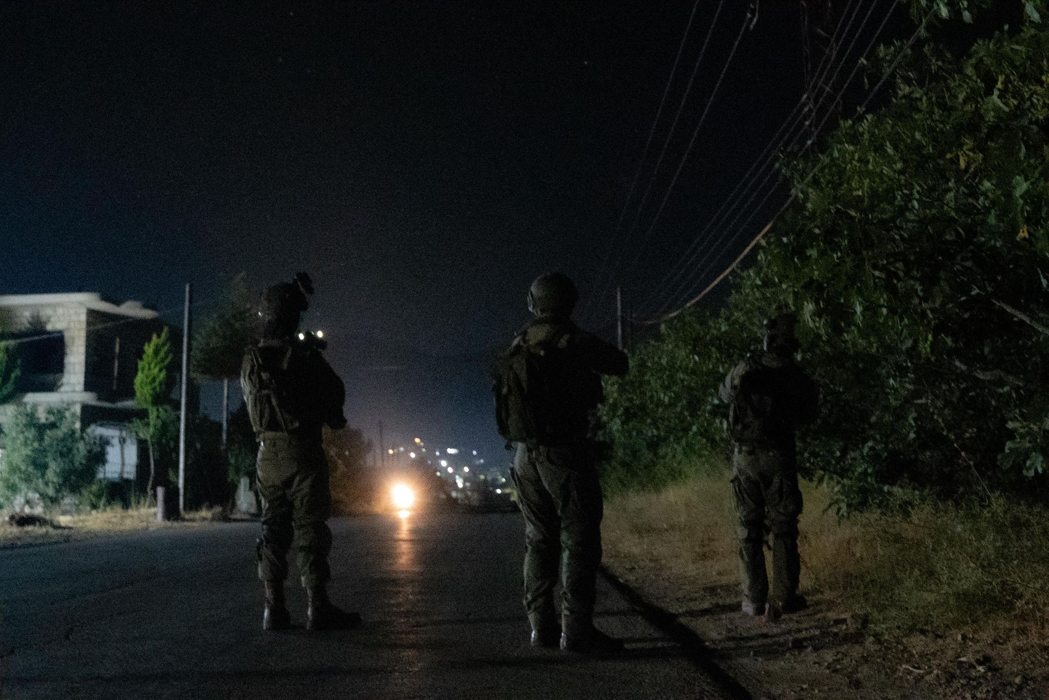 בפשיטה על ארבעה יעדים במקביל: כוחות צה״ל איתרו והחרימו אמצעי לחימה בדרום סוריה
