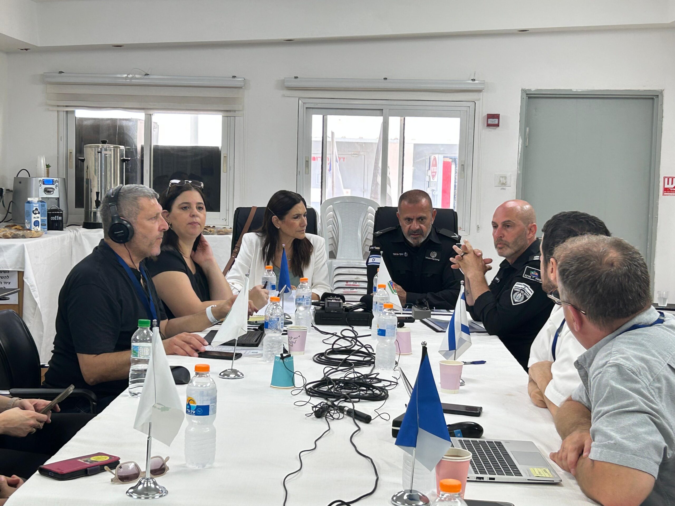 יור הוועדה לעובדים זרים בבית הסוהר גבעון
