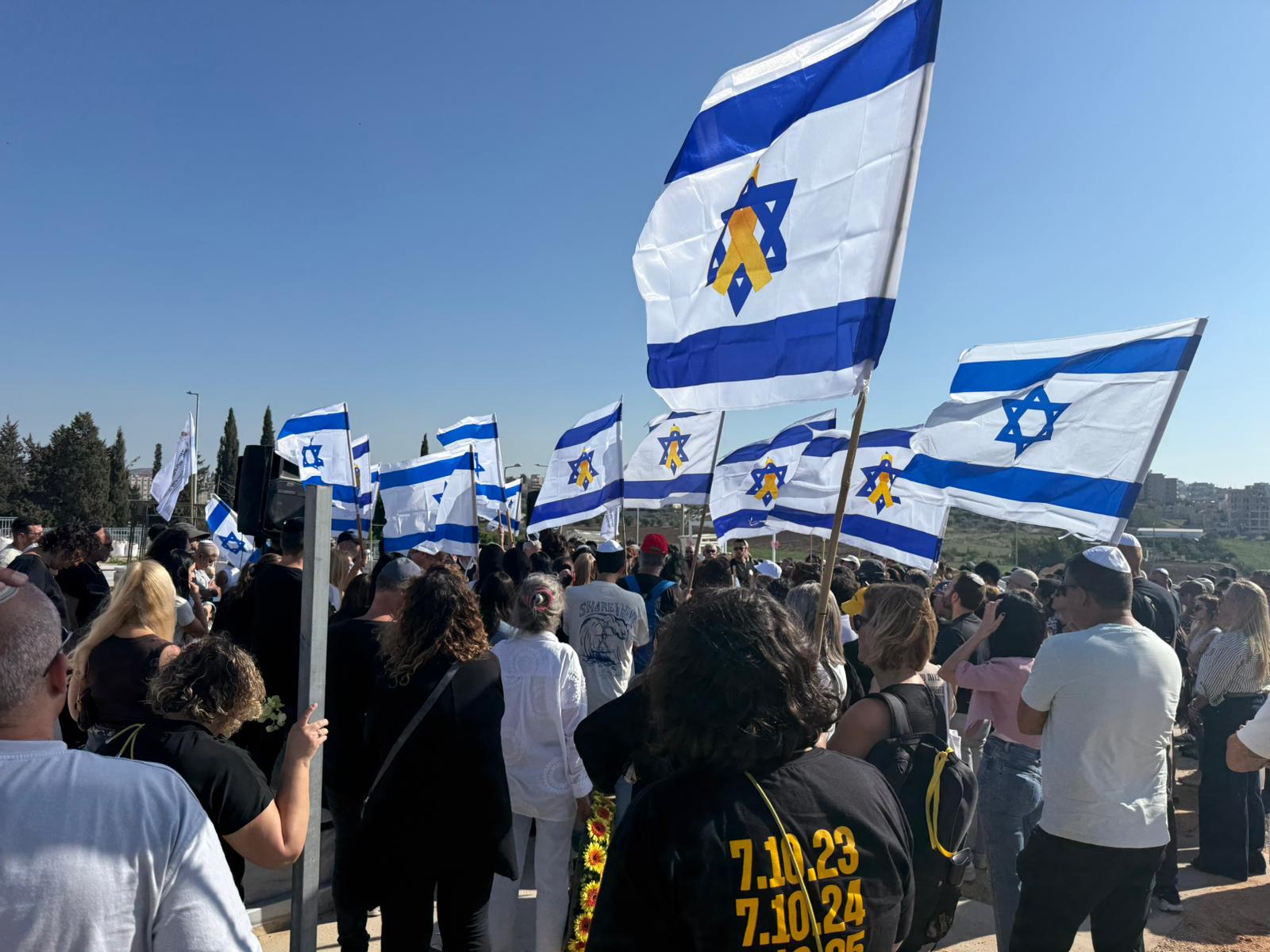 אופיר צרפתי מובא למנוחות בפעם השלישית
