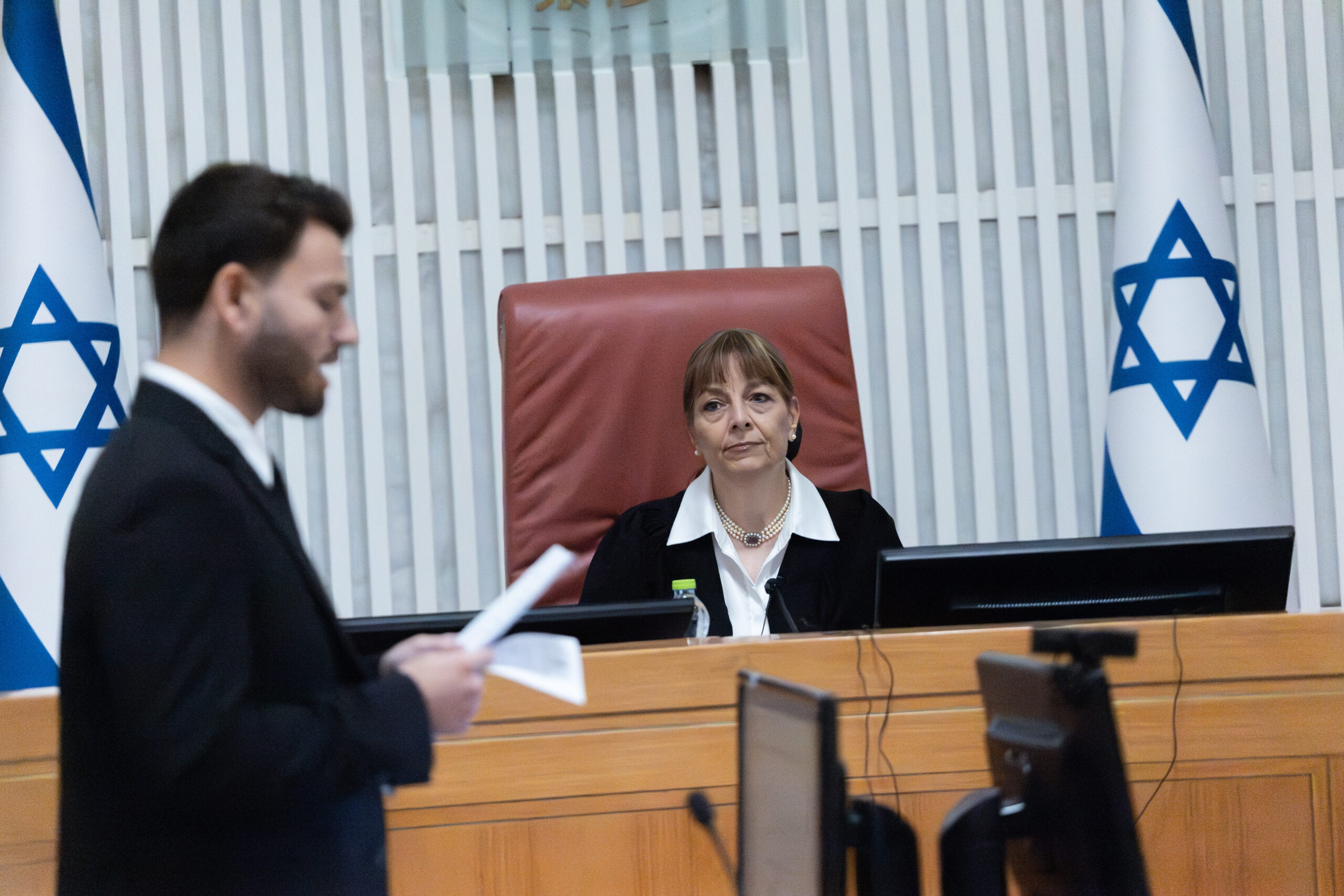 הדיון על סמכות חקירת דליפת שדה תימן, בבית המשפט העליון בירושלים |