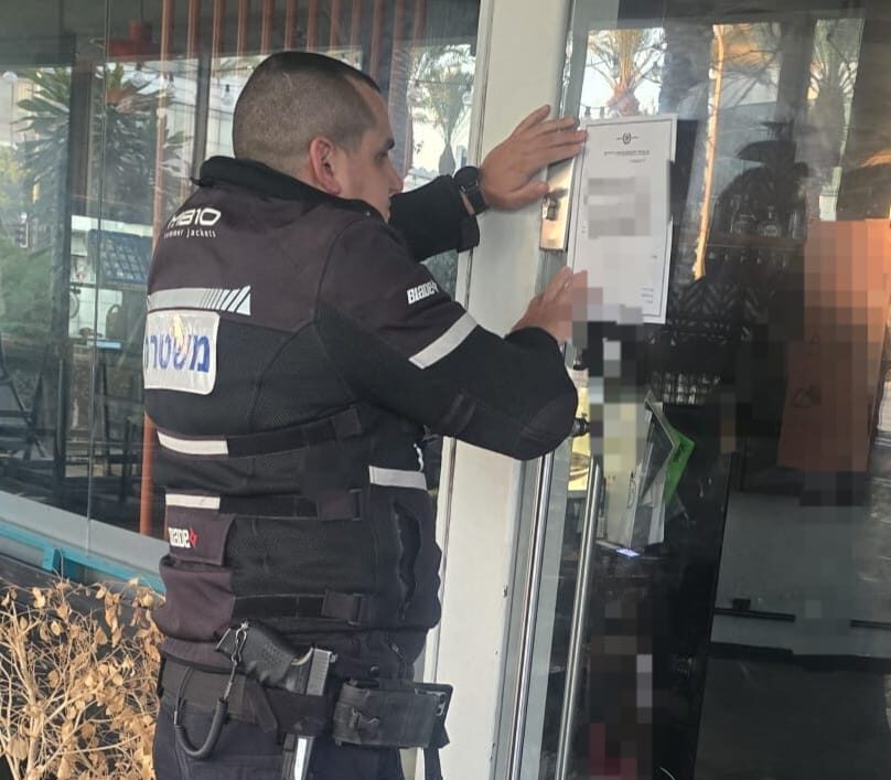 סגירת המסעדה | צילום: דוברות המשטרה