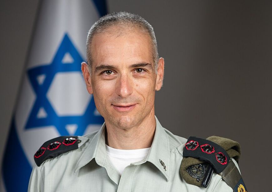 גל עשהאל |
