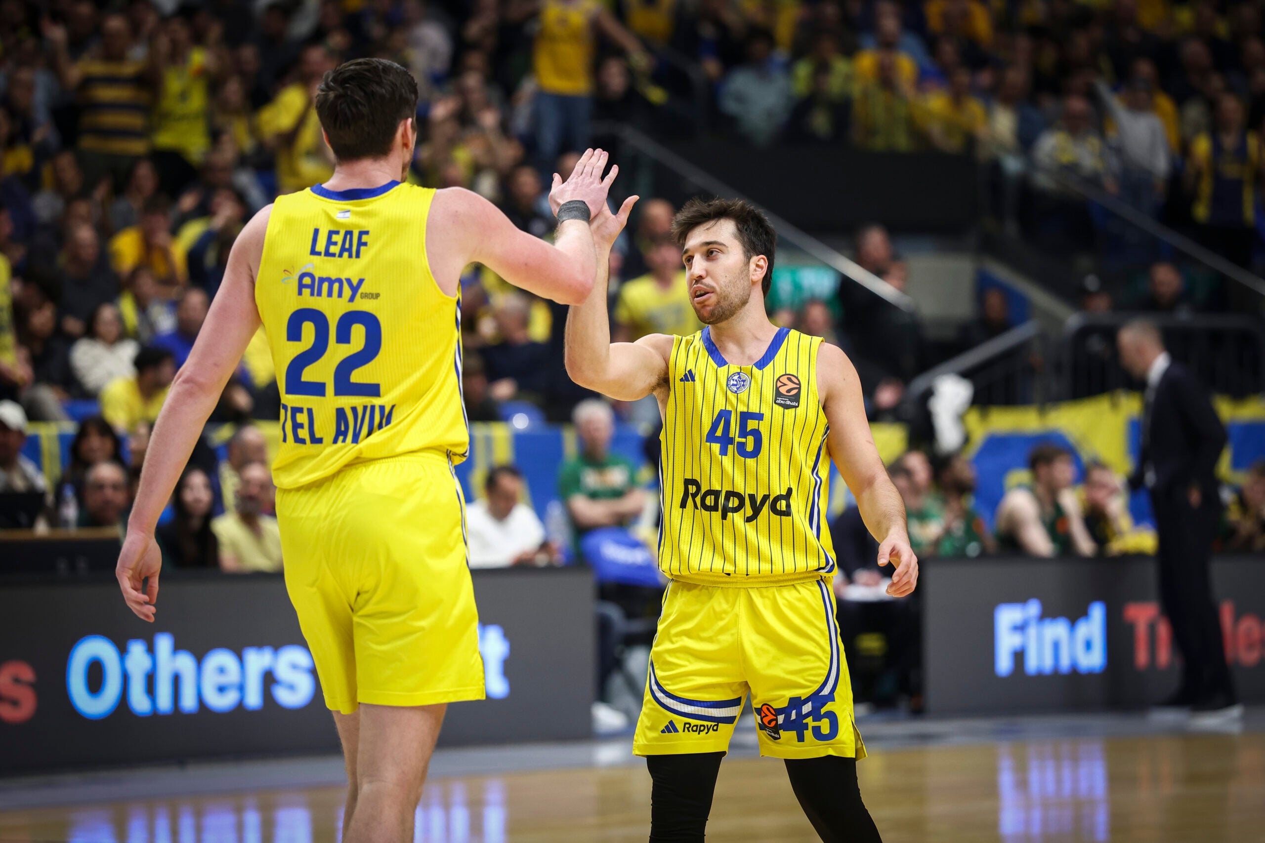 The EuroLeague basketball match between Žalgiris Kaunas and Maccabi Tel Aviv at Menora Mivtachim Arena in Tel Aviv, January 15, 2026. Photo by Danny Maron/Flash90 *** Local Caption *** אולם מנורה מבטחים כדורסל יורוליג ז׳לגיריס קובנה ישראל מכבי תל אביב ספורט תל אביב ליטא
