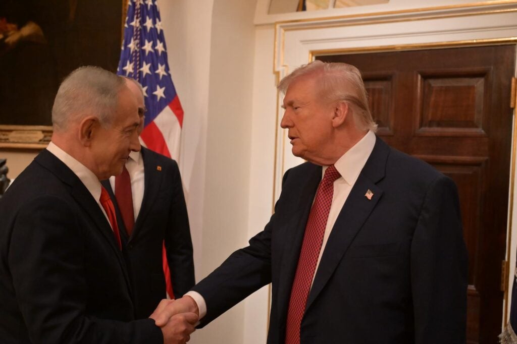 פגישת נתניהו-טראמפ אמש בבית הלבן |