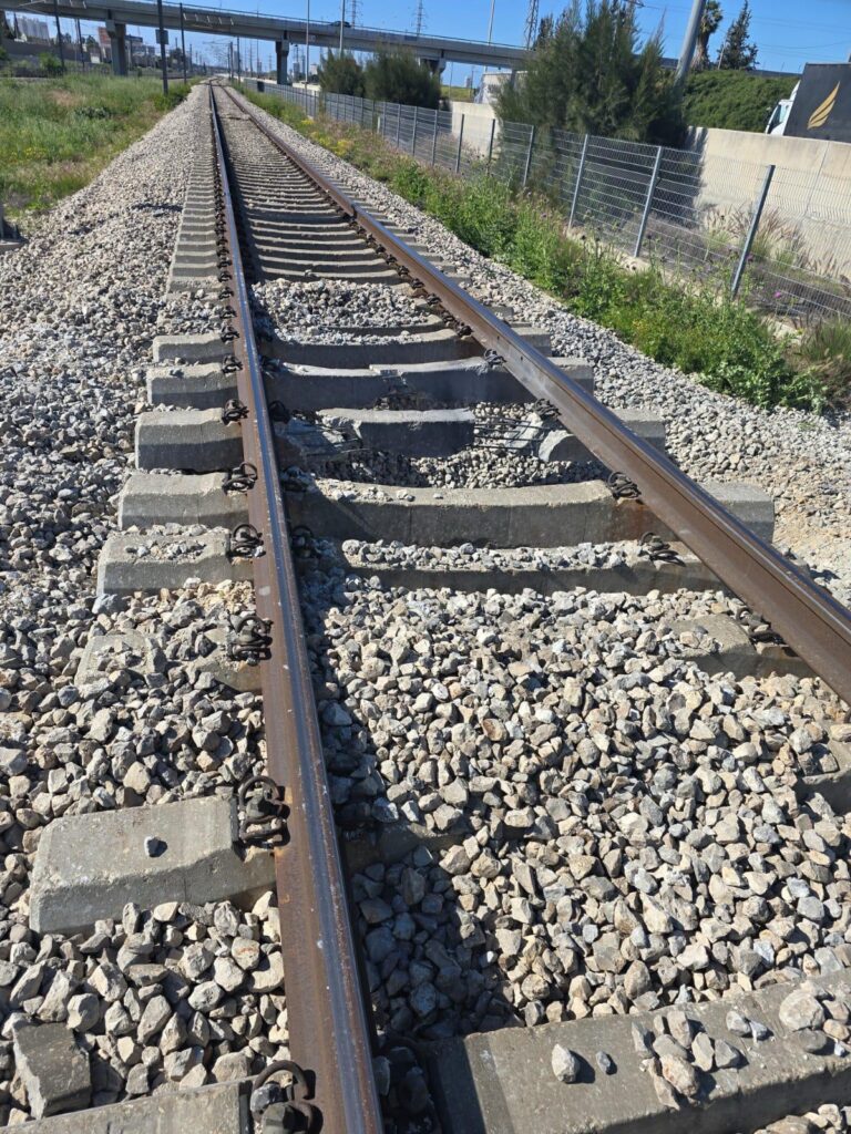 רסיס על מסילת רכבת, שאגת האר
