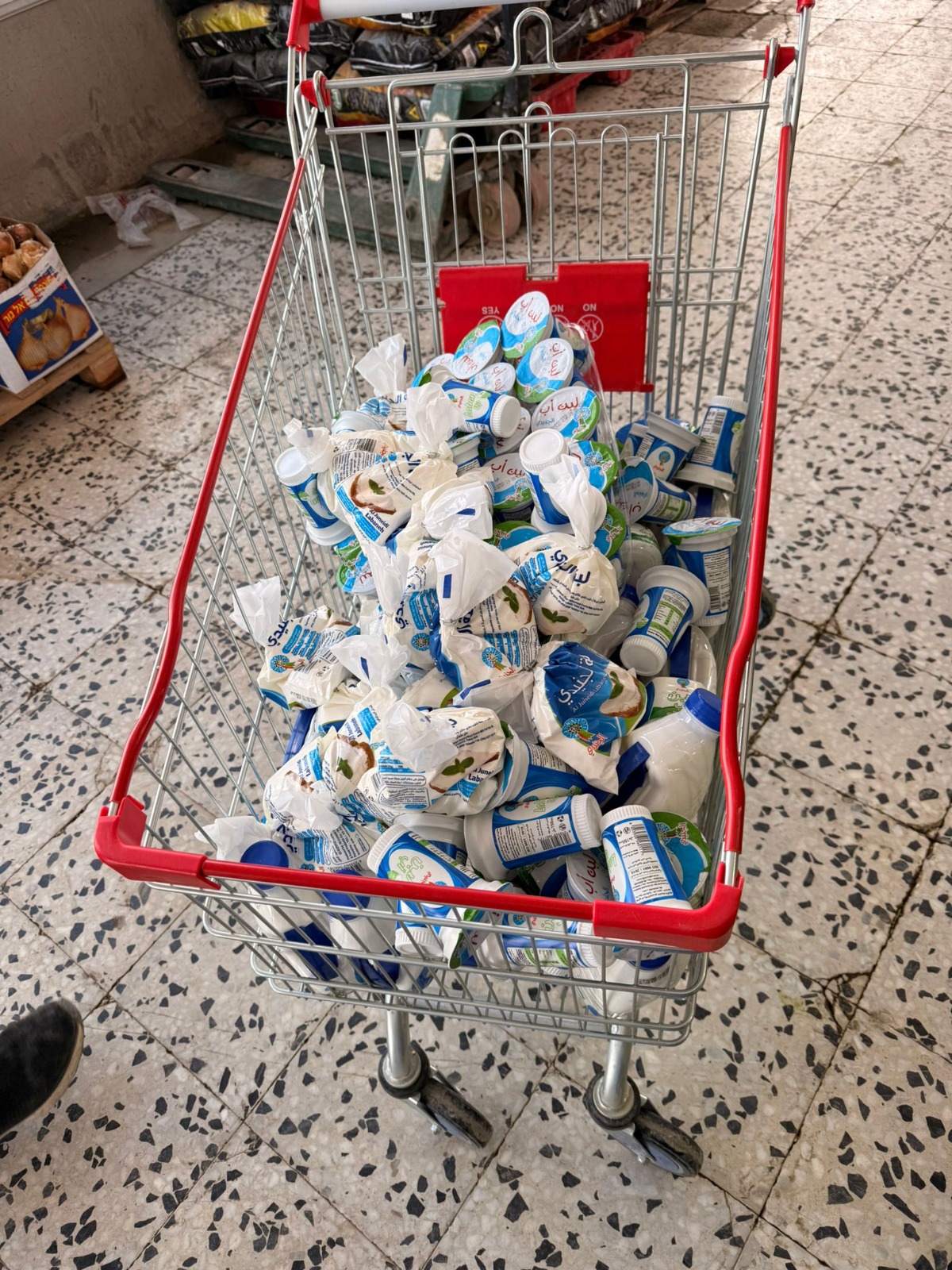 הברחת חלב קרדיט: משרד החקלאות ובטחון המזון