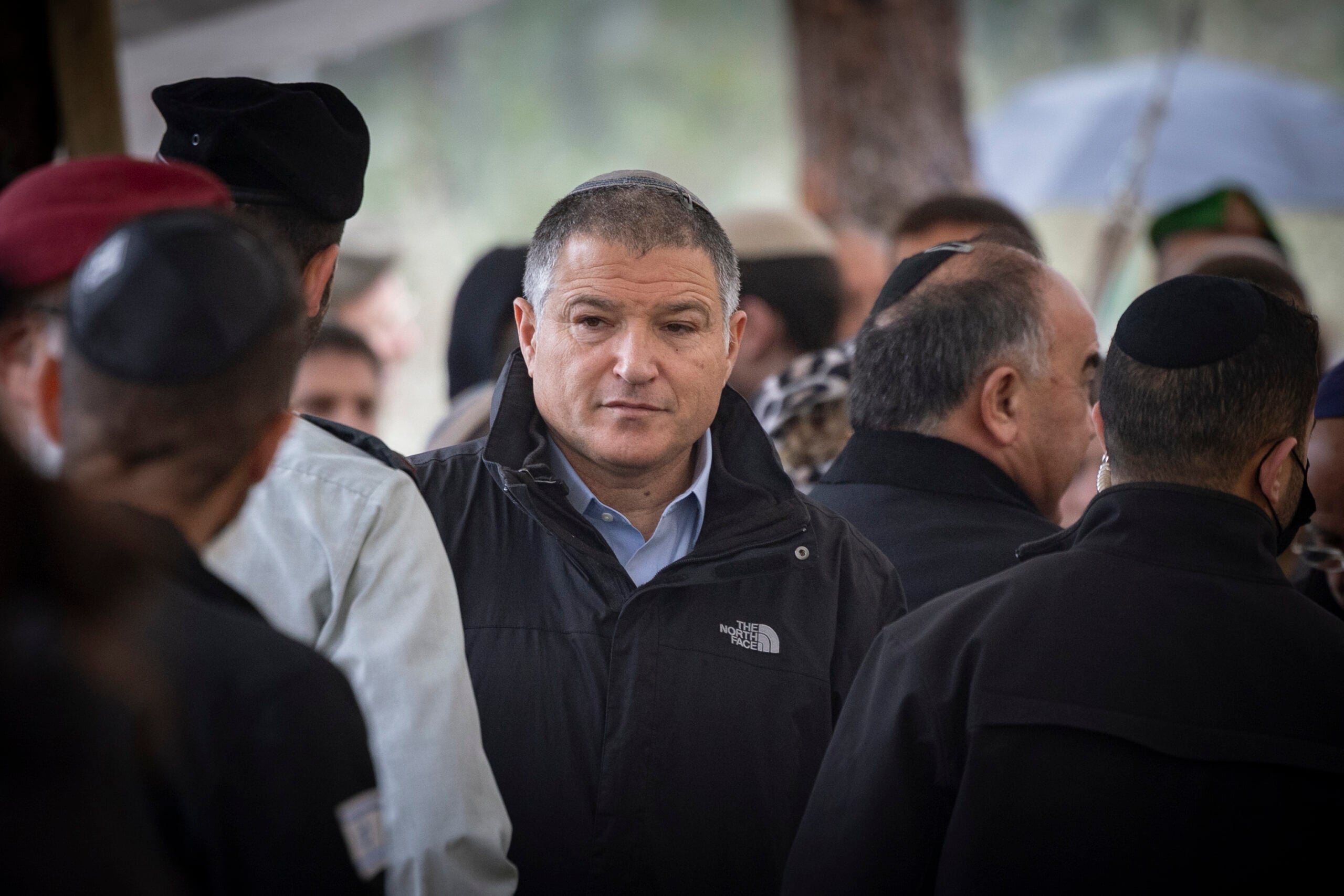 העתירה נגד היועמ"שית: למה לא נפתחה חקירה נגד בכירי שב"כ?