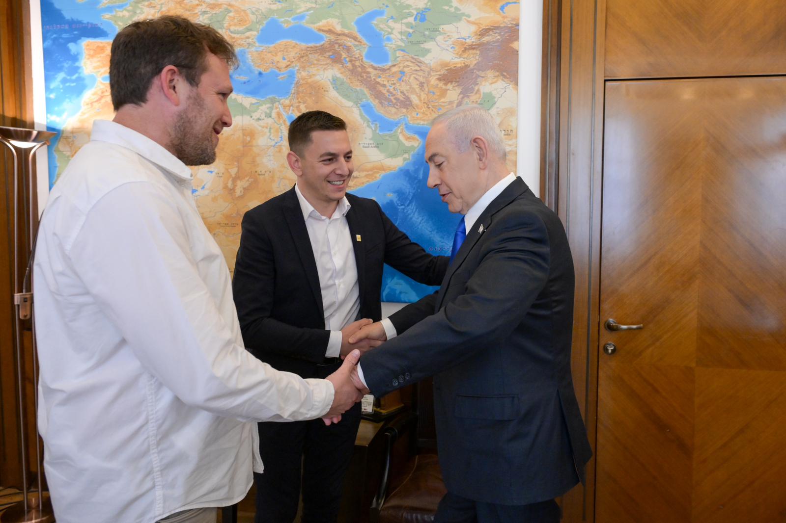 פגישת ראש הממשלה עם ראש המועצה המקומית קצרין, יהודה דואה ראש המועצה האזורית גולן, אורי קלנר