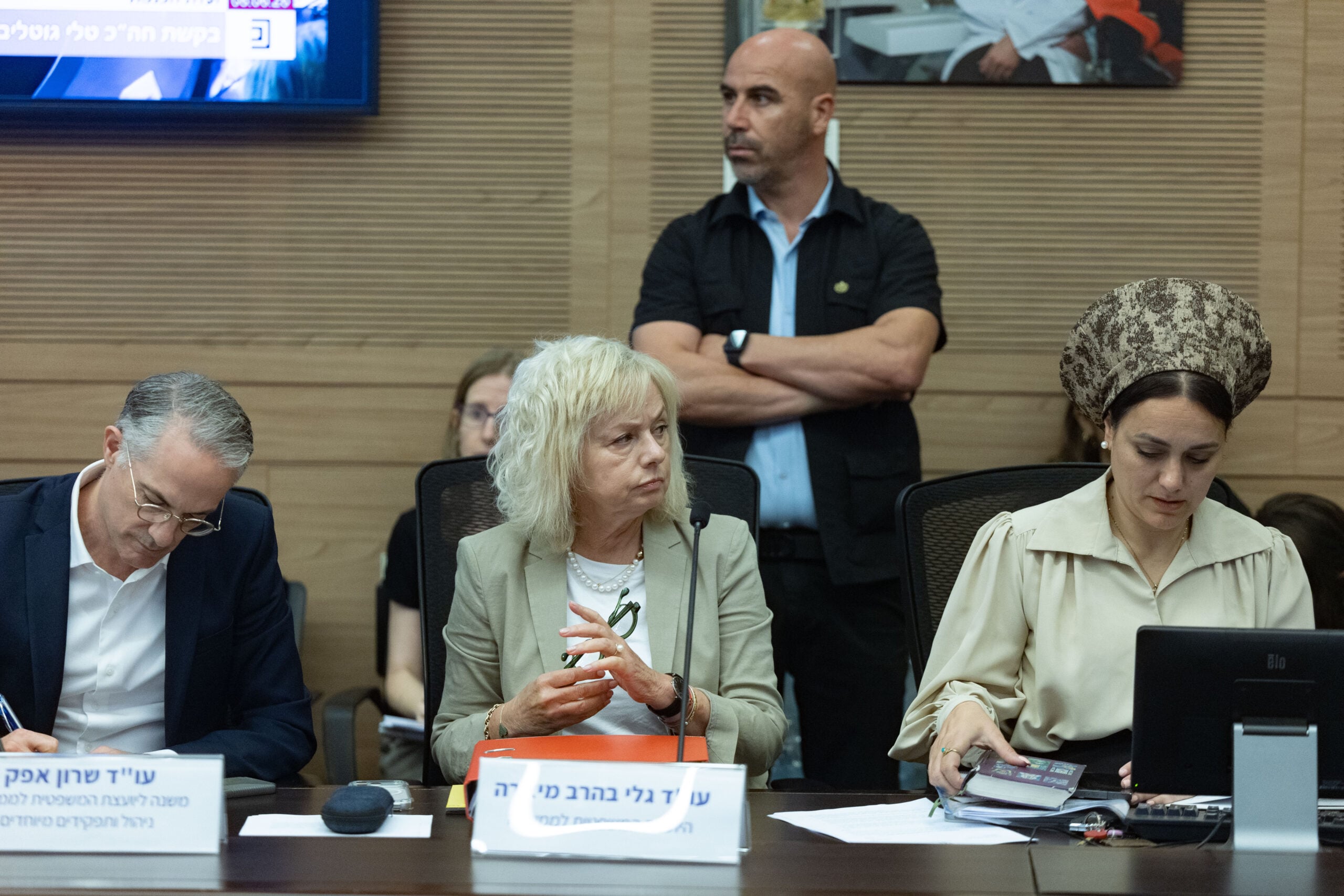 דיון בוועדת הכנסת בנוגע להענקת החסינות לחברת הכנסת טלי גוטליב, גלי בהרב מיארה, היועמ"שית