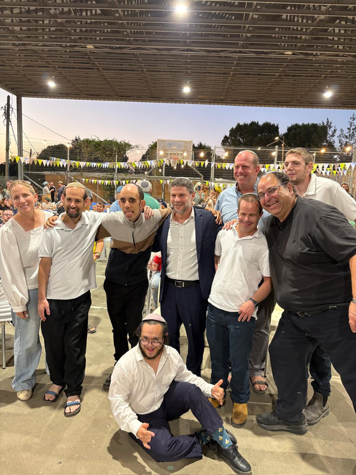 סמוטריץ׳ חשף בטקס ההסדרה בגבעות: ״נקים עיר בגוש עציון״