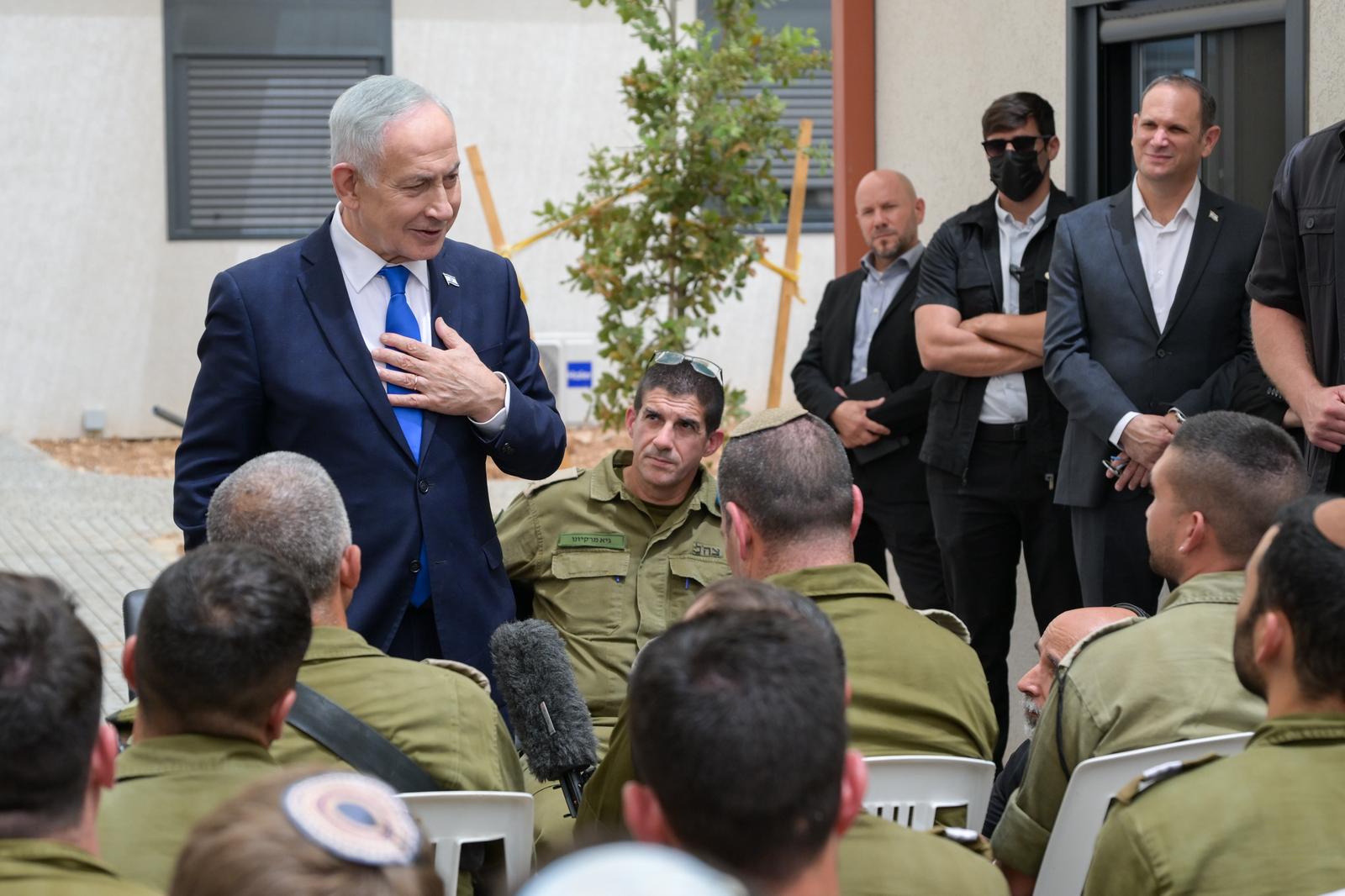 ראש הממשלה נתניהו במפגש עם קורס קצינים קרביים במילואים בגוש עציון: