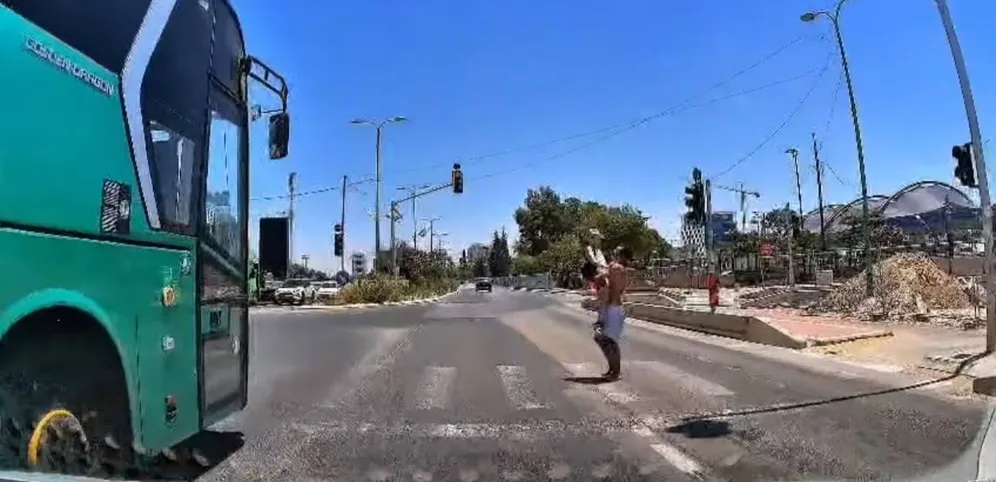 גבר ניסה לחטוף ילדה בת 11 בפתח תקווה