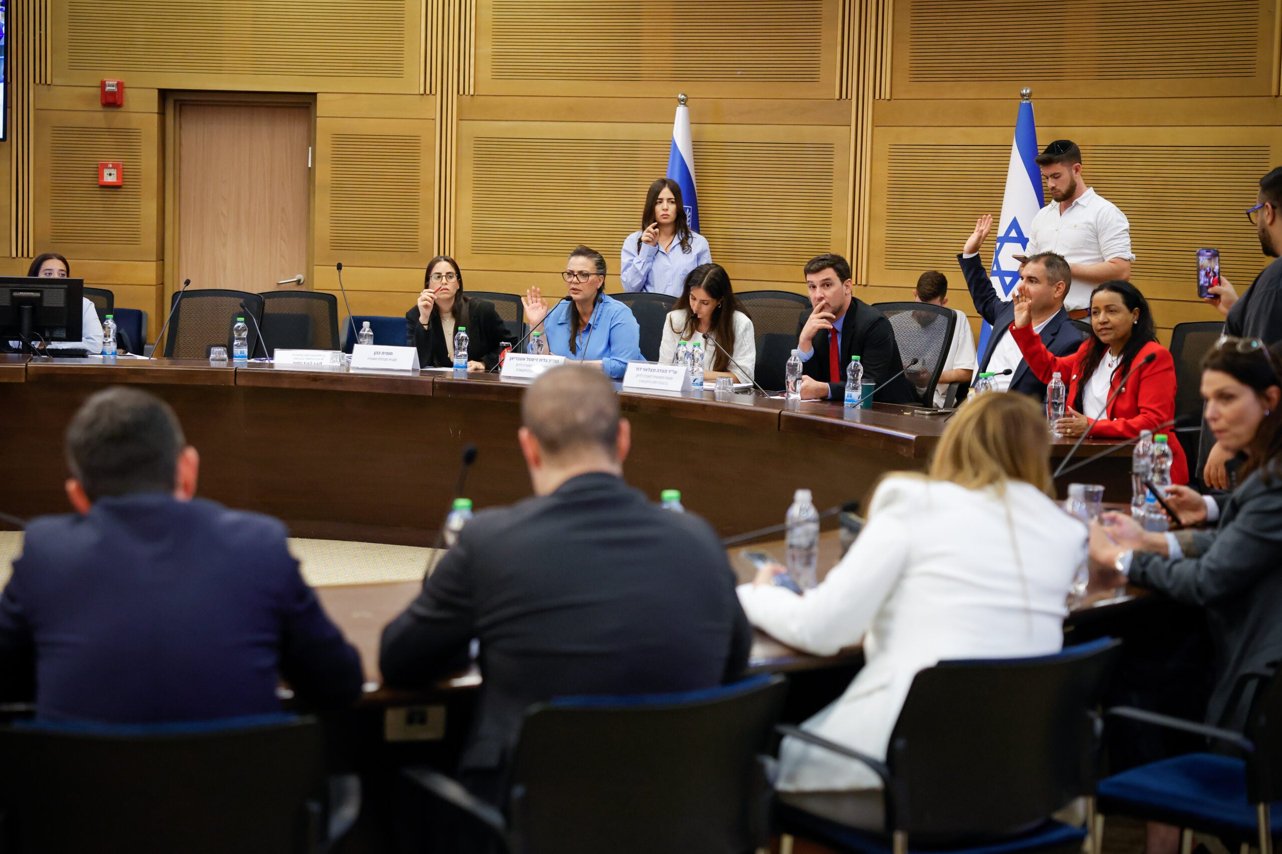 הצעת חוק התקשורת אושרה לקריאה שנייה ושלישית