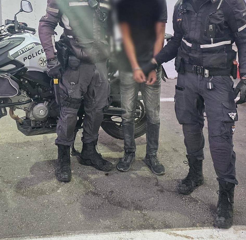 הנהג צפר לשוטרים בגלל נוסע חשוד – ואז התגלה במי מדובר