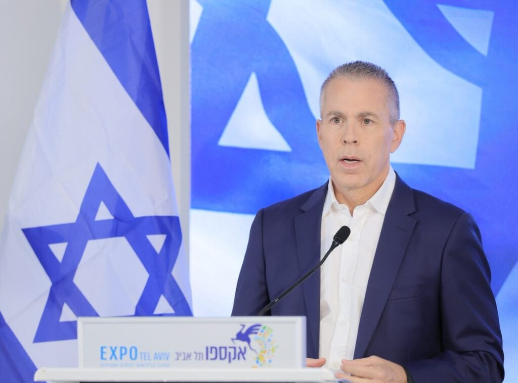 מתקרבים לריצה משותפת בבחירות? גלעד ארדן ובני גנץ נפגשו