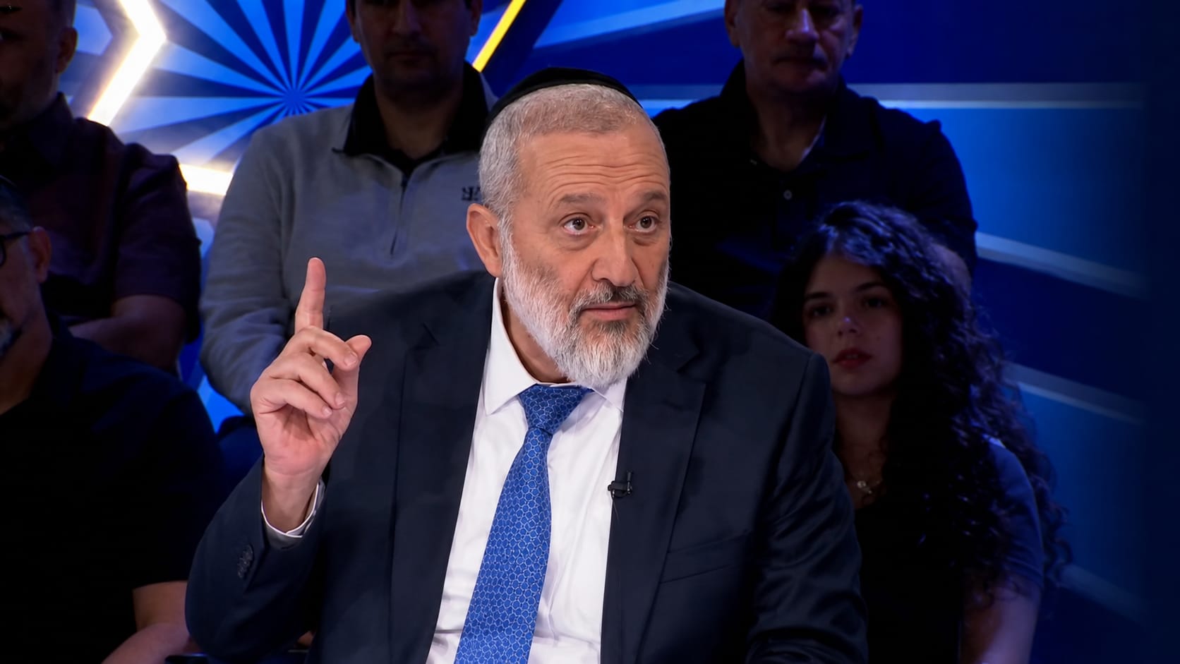 אריה דרעי חשף: "איזנקוט דחף את גנץ לצאת מהקבינט"