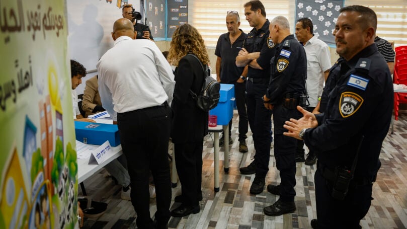 לא רק קטאר: המזרחן הבכיר חושף מי עוד ניסה להשפיע על הבחירות